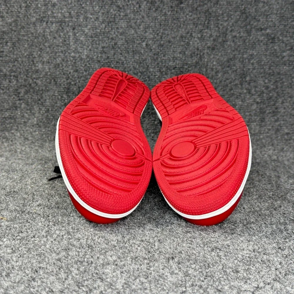 Jordan 1 Low Shoes Men's 10 Bulls Red White Black Athletic Hooping Sneakers